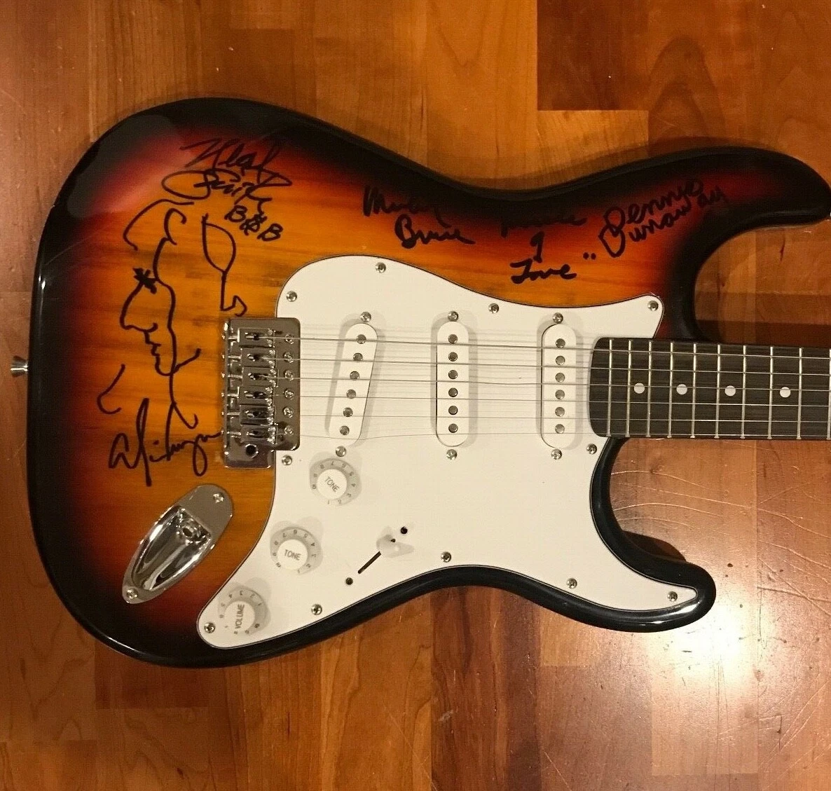 * ALICE COOPER BAND * SIGNED ELECTRIC GUITAR *DUNAWAY, SMITH, BRUCE* COA PROOF 1 COLLECTIBLE MEMORABILIA