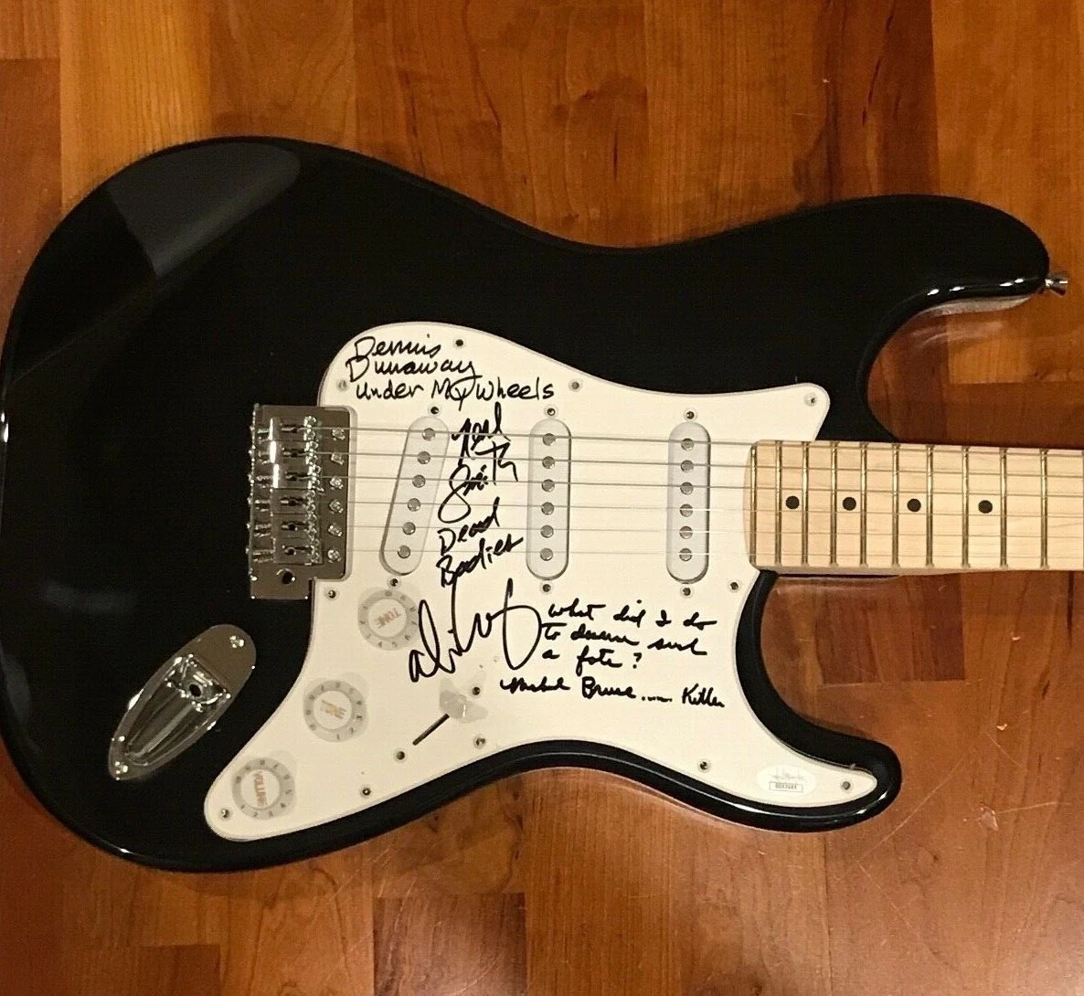 * ALICE COOPER BAND * SIGNED ELECTRIC GUITAR *DUNAWAY, SMITH, BRUCE* JSA PROOF 2 COLLECTIBLE MEMORABILIA