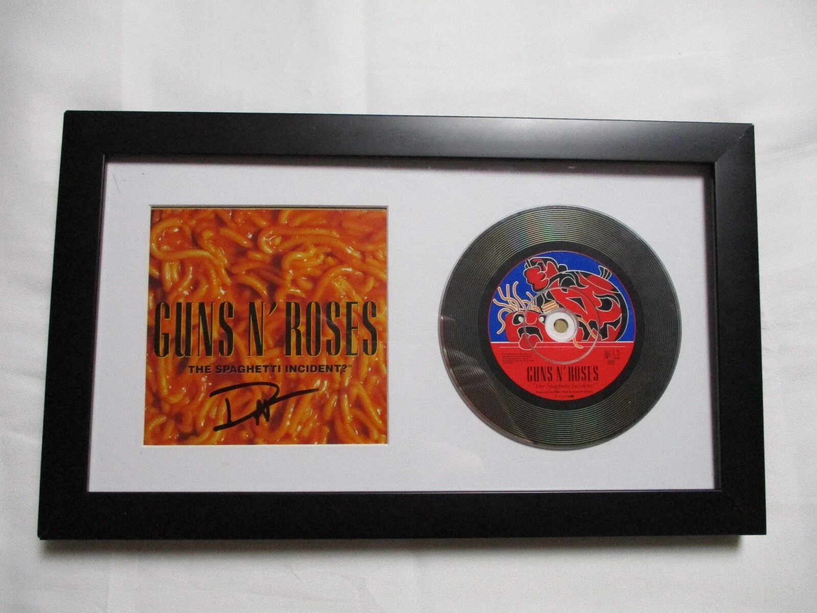 * DUFF MCKAGAN * signed framed CD * GUNS N' ROSES * THE SPAGETTI INCIDENT * 1