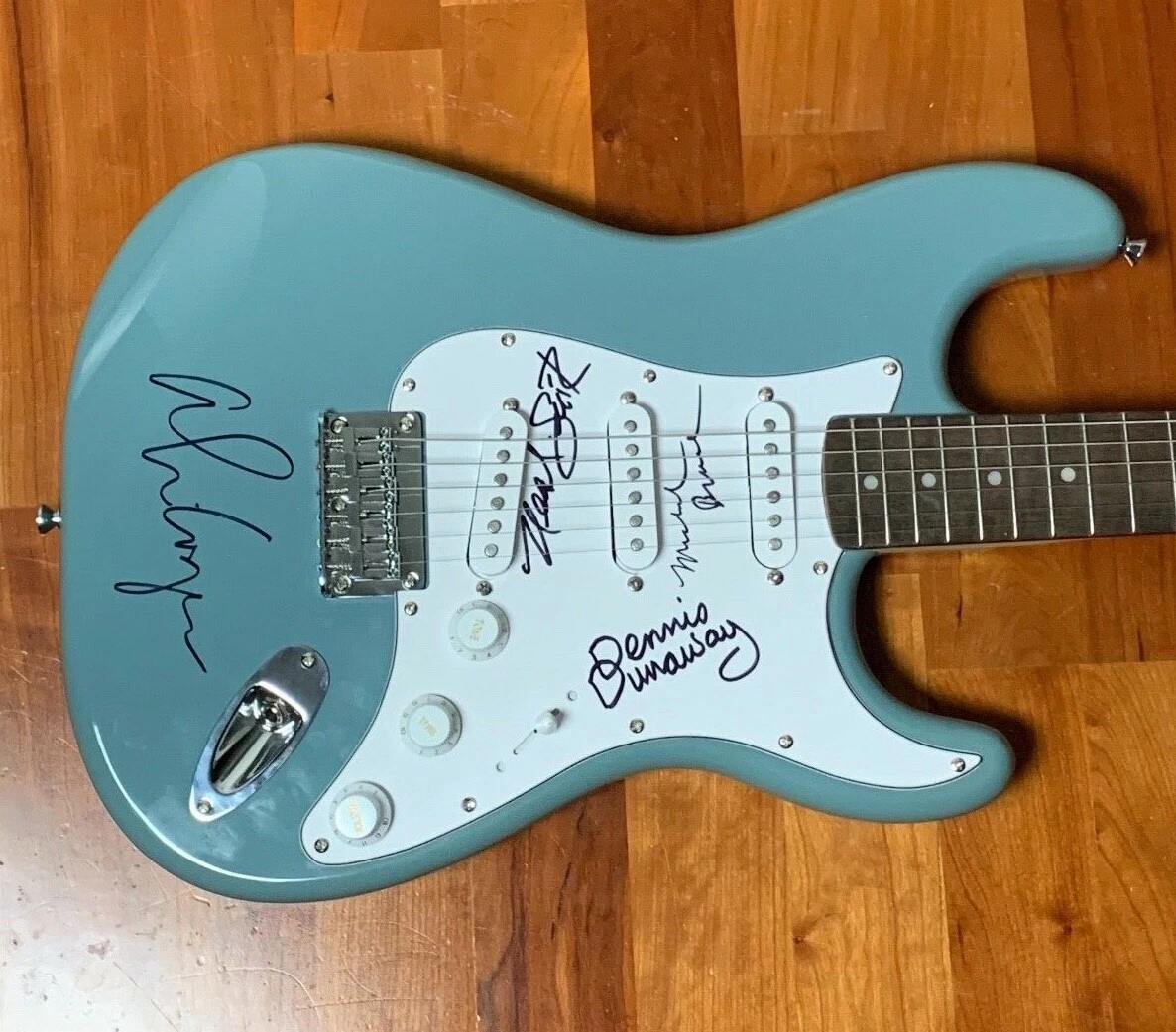 * ALICE COOPER BAND * signed electric guitar *DUNAWAY, SMITH, BRUCE* COA PROOF 2