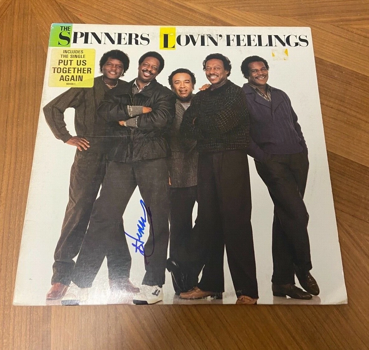 * HENRY FAMBROUGH * signed vinyl album * THE SPINNERS * LOVIN FEELINGS * COA * 1