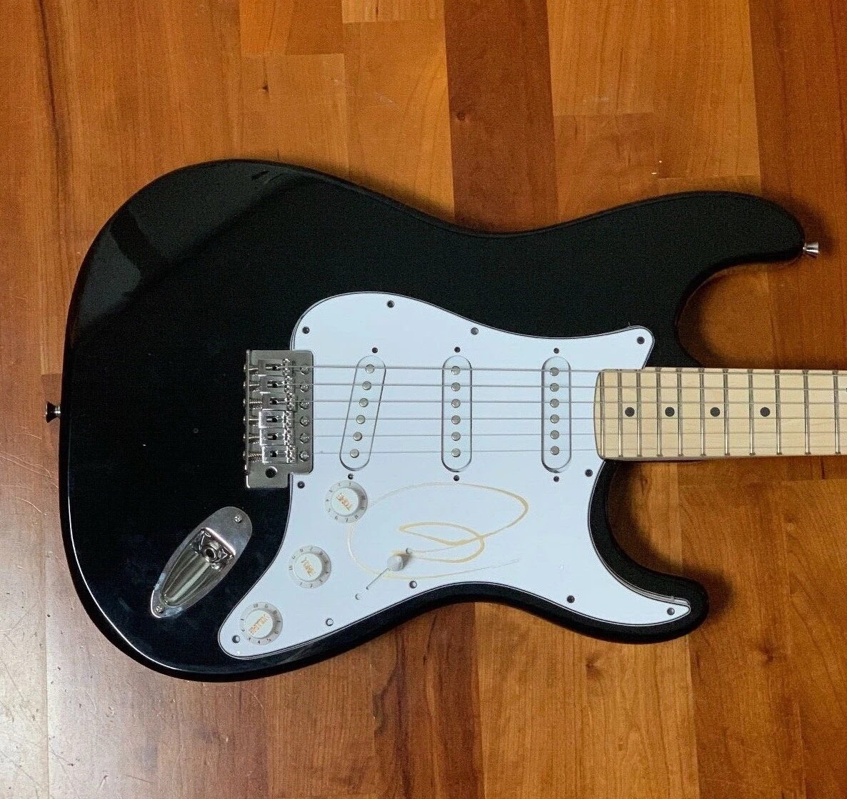 * JON ANDERSON * signed autographed electric guitar * YES BAND * COA * 1