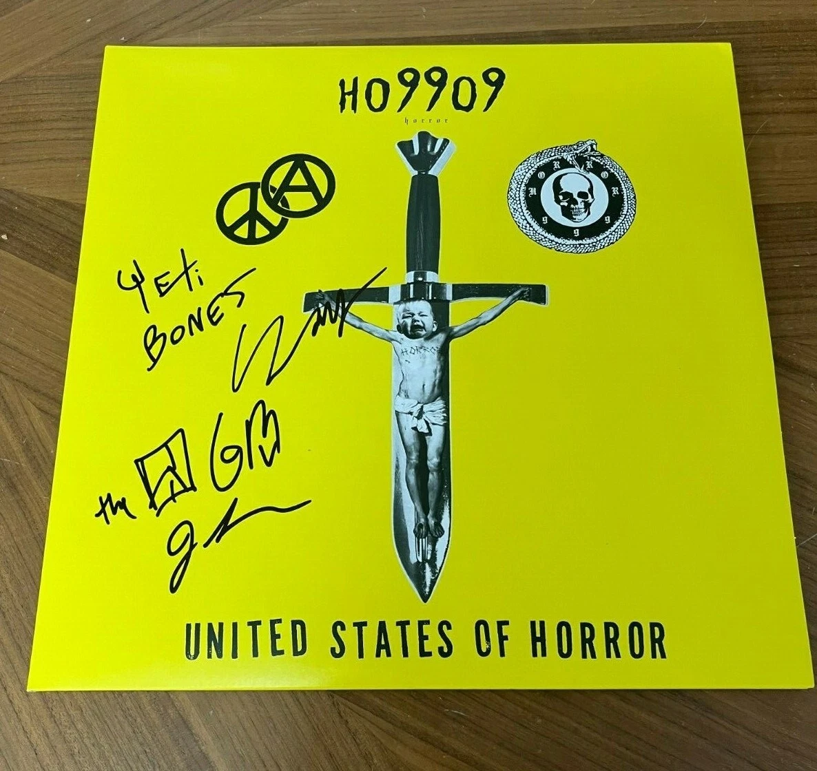 * HO99O9 * signed album * UNITED STATES OF HORROR * THEOGM * YETTI * EADDY * 1