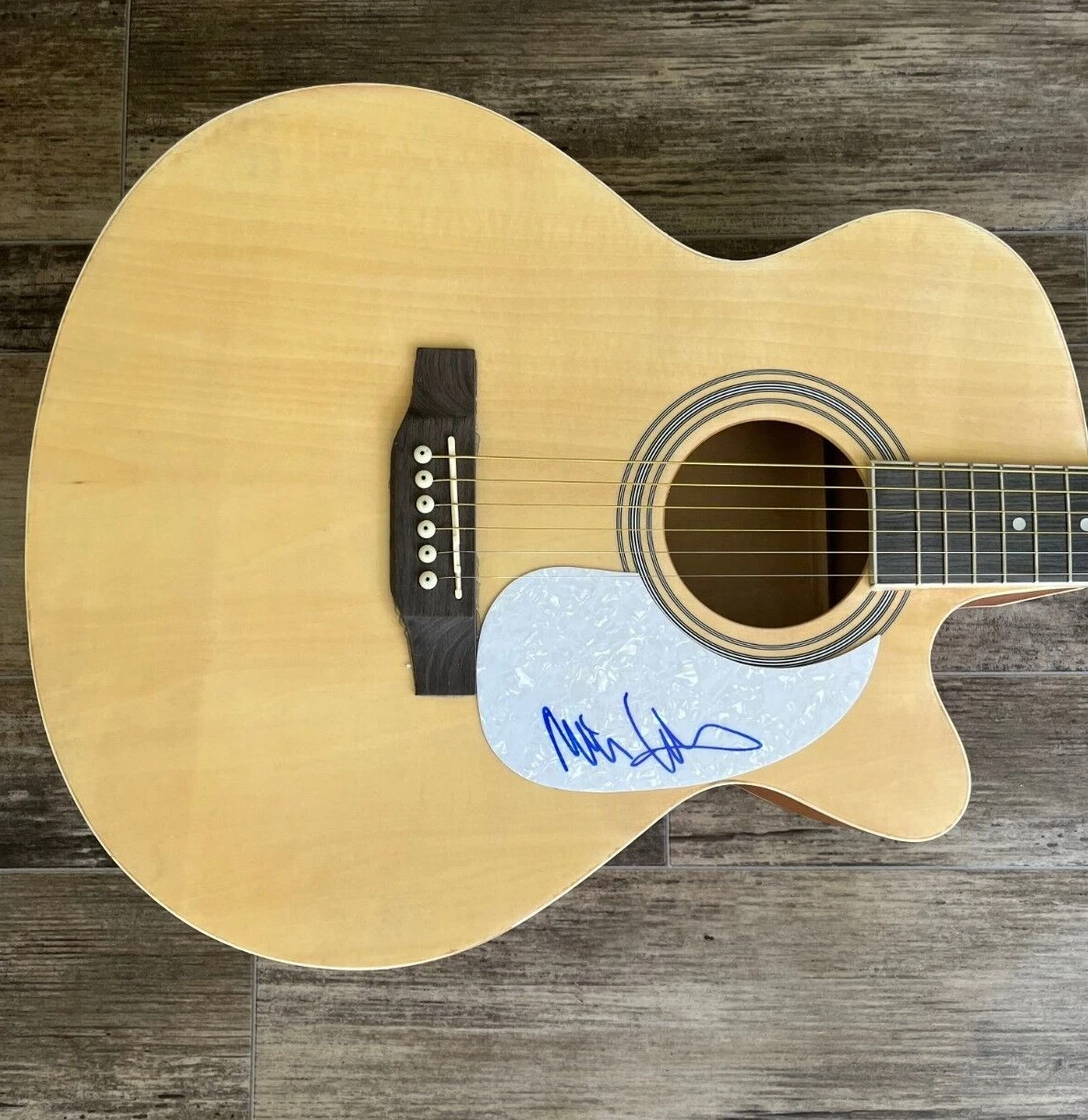 * MELISSA ETHERIDGE * signed acoustic guitar * COME TO MY WINDOW * COA * 1