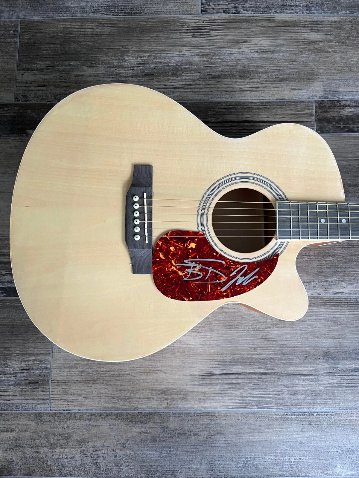 * FLORIDA GEORGIA LINE * signed acoustic guitar * TYLER HUBBARD BRIAN KELLEY * 4