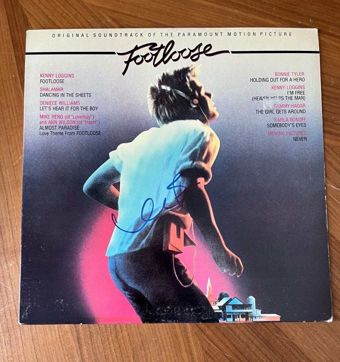 * KEVIN BACON * SIGNED SOUNDTRACK ALBUM * FOOTLOOSE * COA * 3 COLLECTIBLE MEMORABILIA