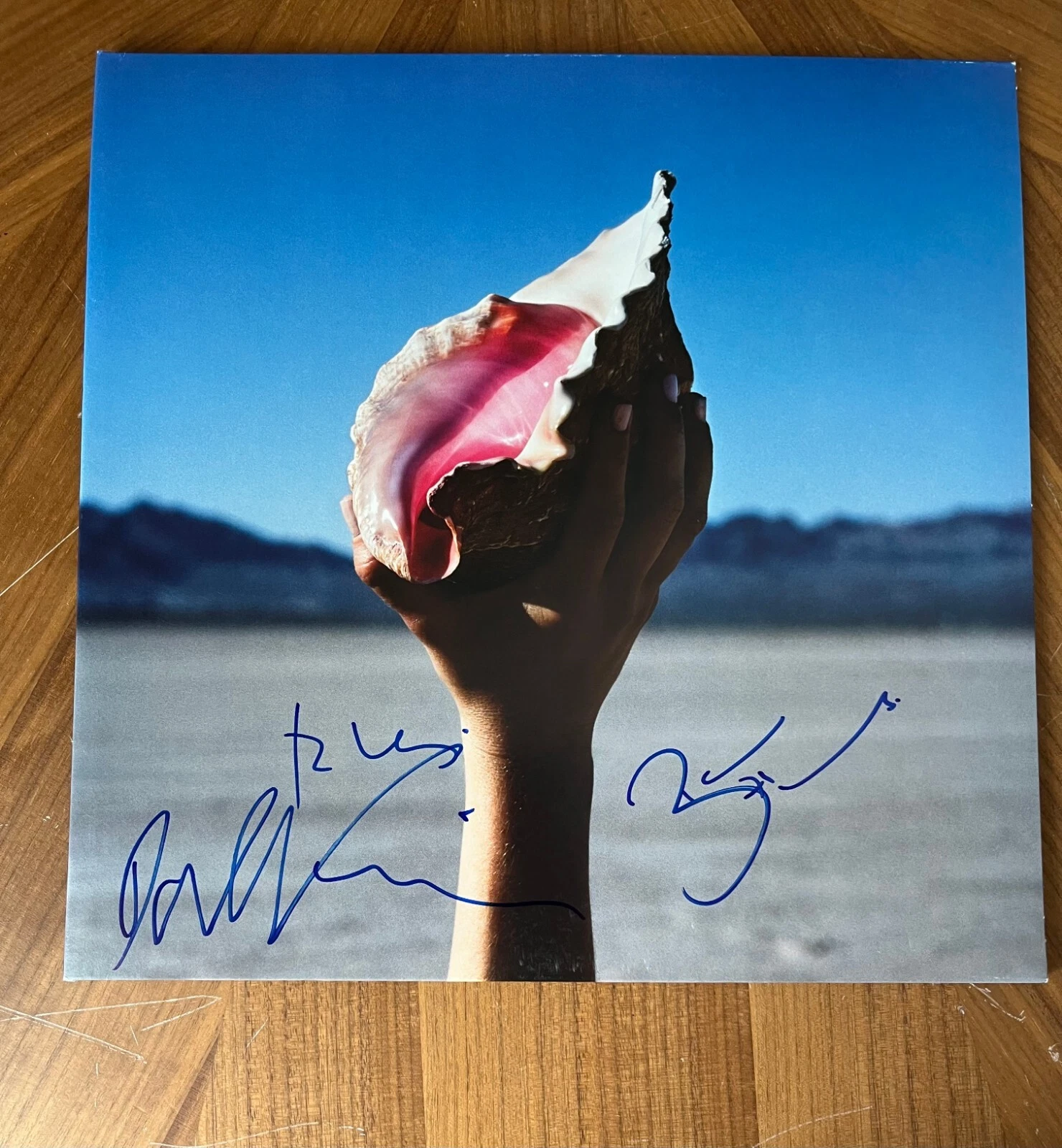 * THE KILLERS * signed album * WONDERFUL WONDERFUL * BRANDON, DAVE & RONNIE * 1