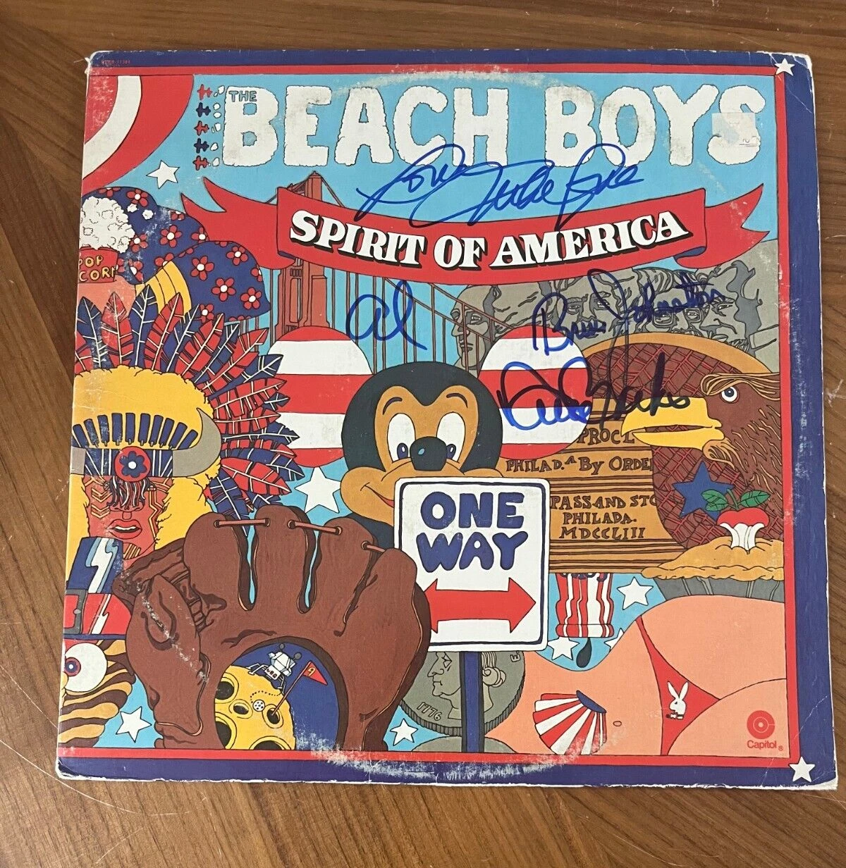 * THE BEACH BOYS * signed album * SPIRIT OF AMERICA * MIKE LOVE +3 * 1