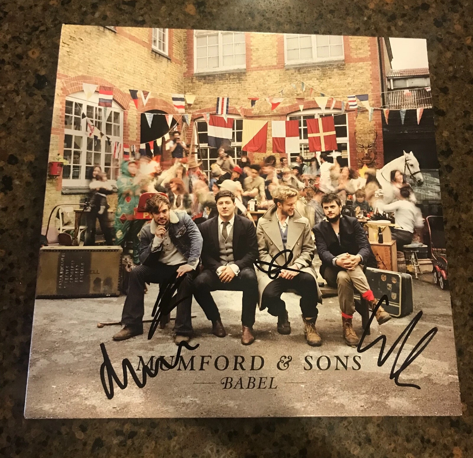 * MUMFORD AND SONS * signed album * BABEL * MARCUS, TED, BEN & WINSTON * 2