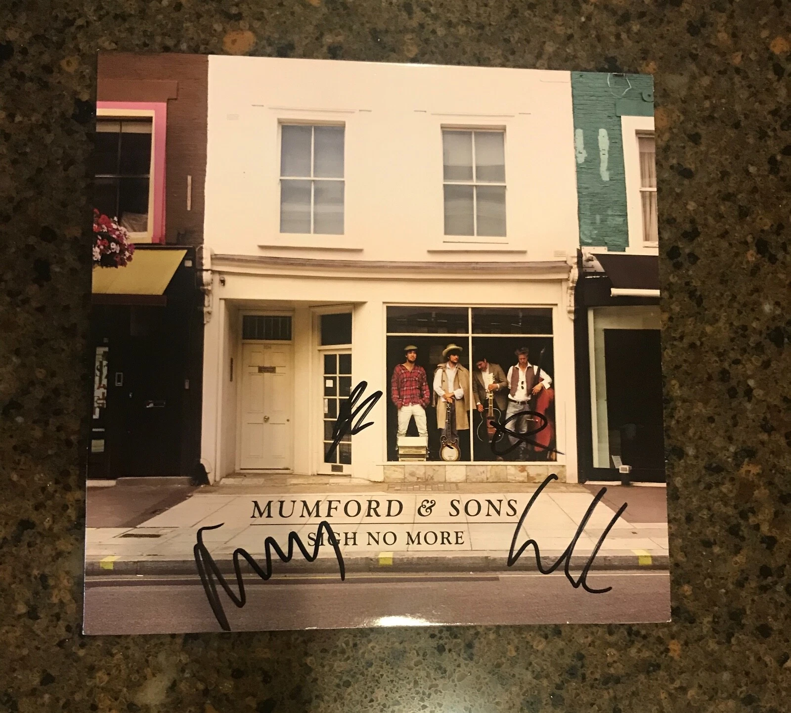 * MUMFORD AND SONS * signed album * SIGH NO MORE * MARCUS, TED, BEN & WINSTON *2