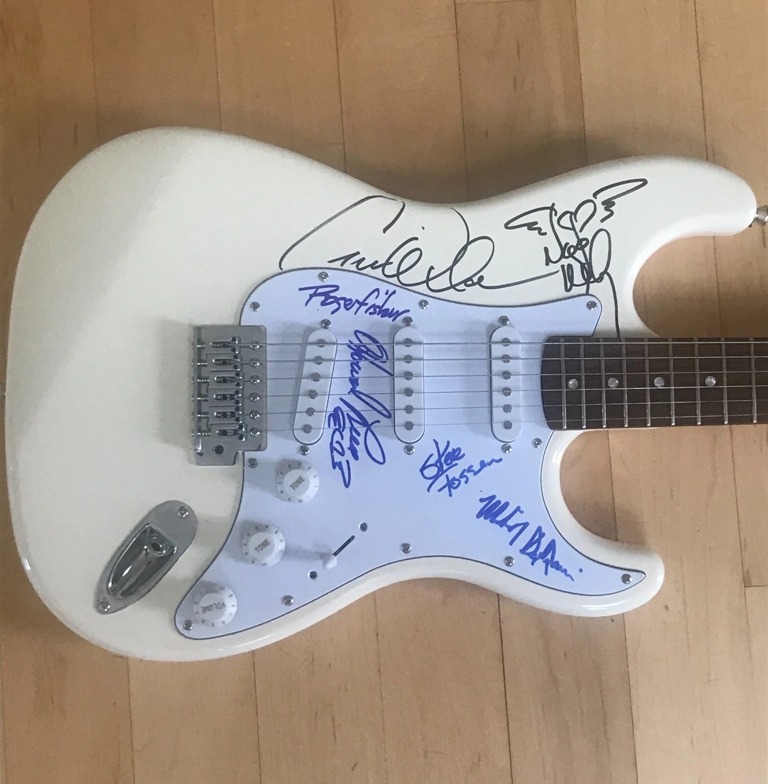 * HEART * signed electric guitar * ANN NANCY WILSON +4 MORE FULL BAND * COA * 1