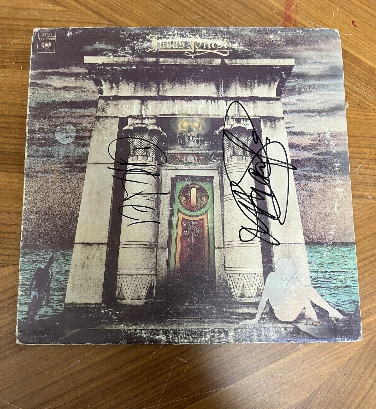 * JUDAS PRIEST * signed album * SIN AFTER SIN * ROB HALFORD & IAN HILL * 1