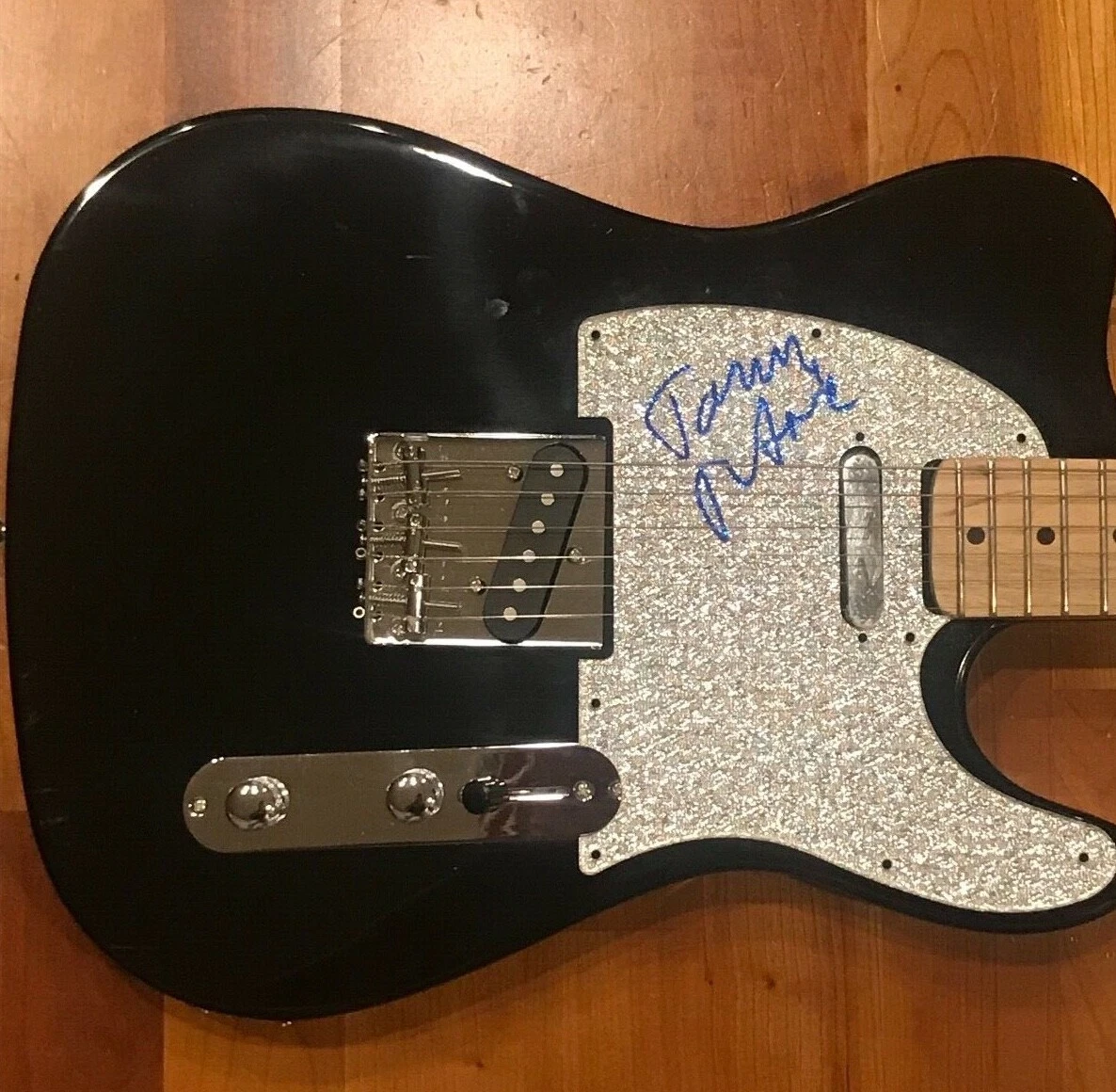* TOMMY TUTONE * signed autographed electric guitar * 867-5309 / JENNY * 3
