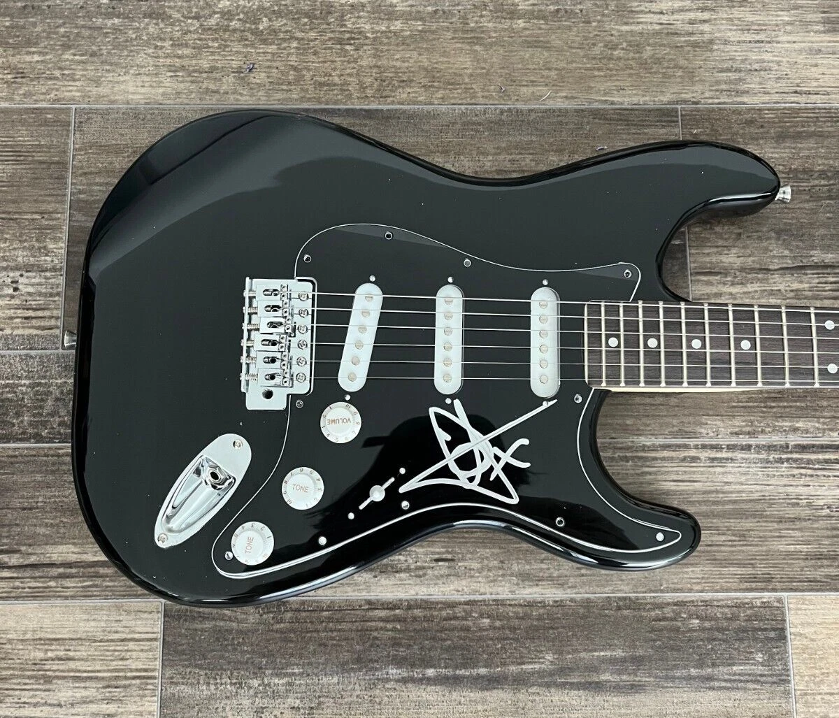 * DANIEL ASH * signed electric guitar * BAUHAUS * 1