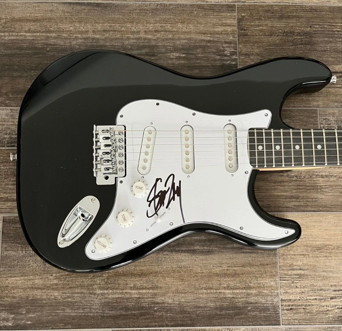 * STEVE ZING * signed electric guitar * SAMHAIN * DANZIG * DRUMMER * 2