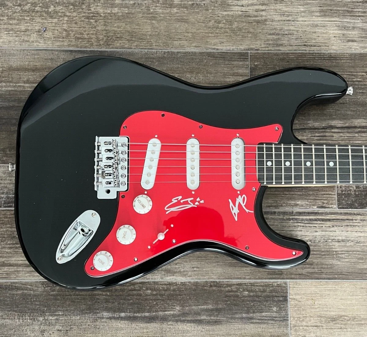 * BLACK PUMAS * signed electric guitar * ERIC BURTON &ADRIAN QUESADA * 2