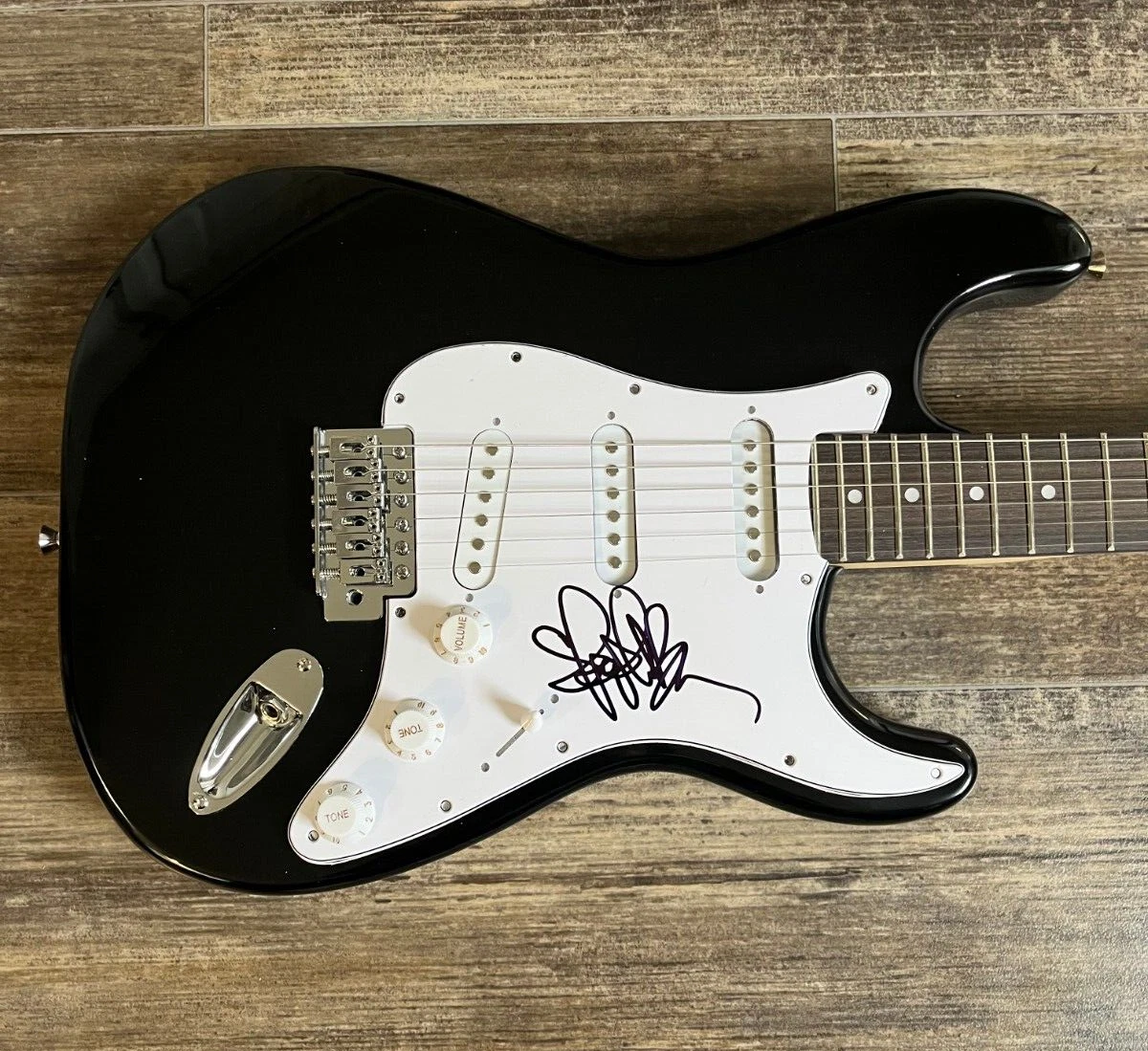 * THUNDERCAT * signed electric guitar * STEPHEN BRUNER * IT IS WHAT IT IS * 3