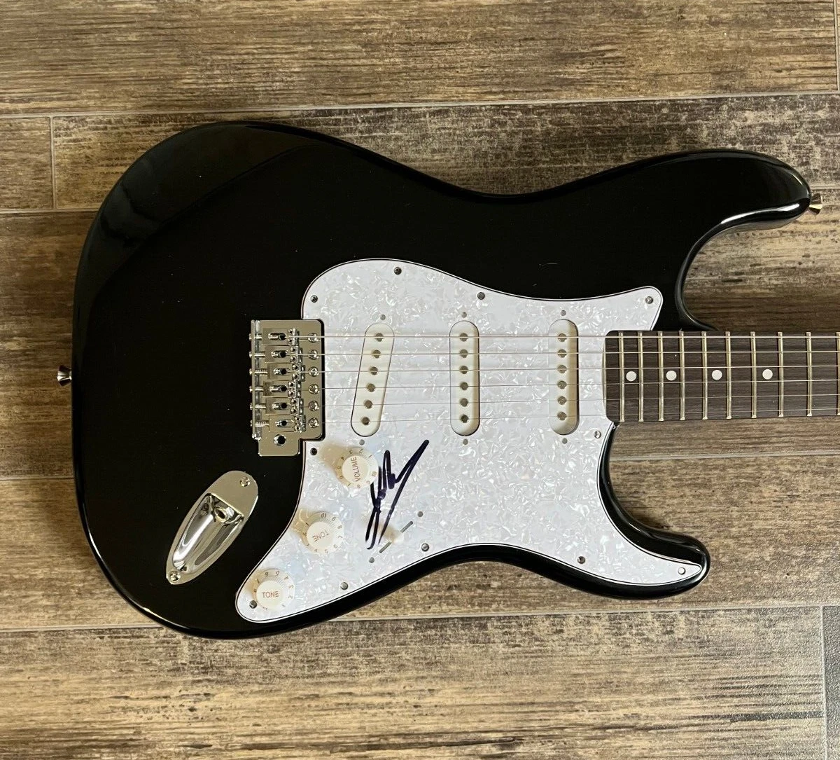 * JOHN RZEZNIK * signed electric guitar * GOO GOO DOLLS * 2