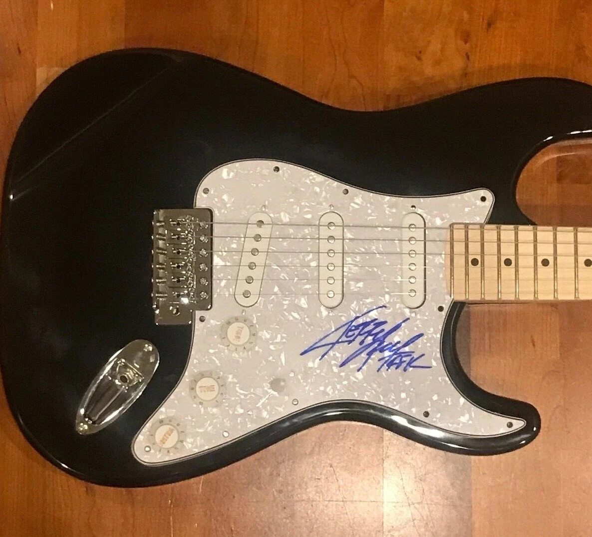 * KERRY KING * signed autographed electric guitar * SLAYER * PROOF * 2