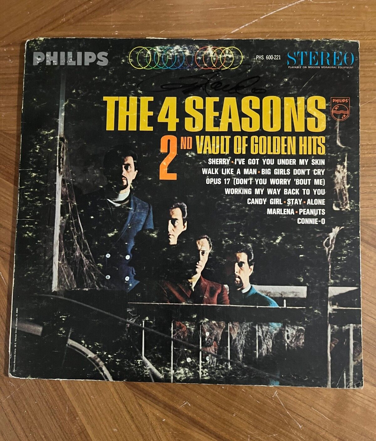 * BOB GAUDIO * signed album * THE FOUR 4 SEASONS * 2ND VAULT OF GOLDEN HITS * 2