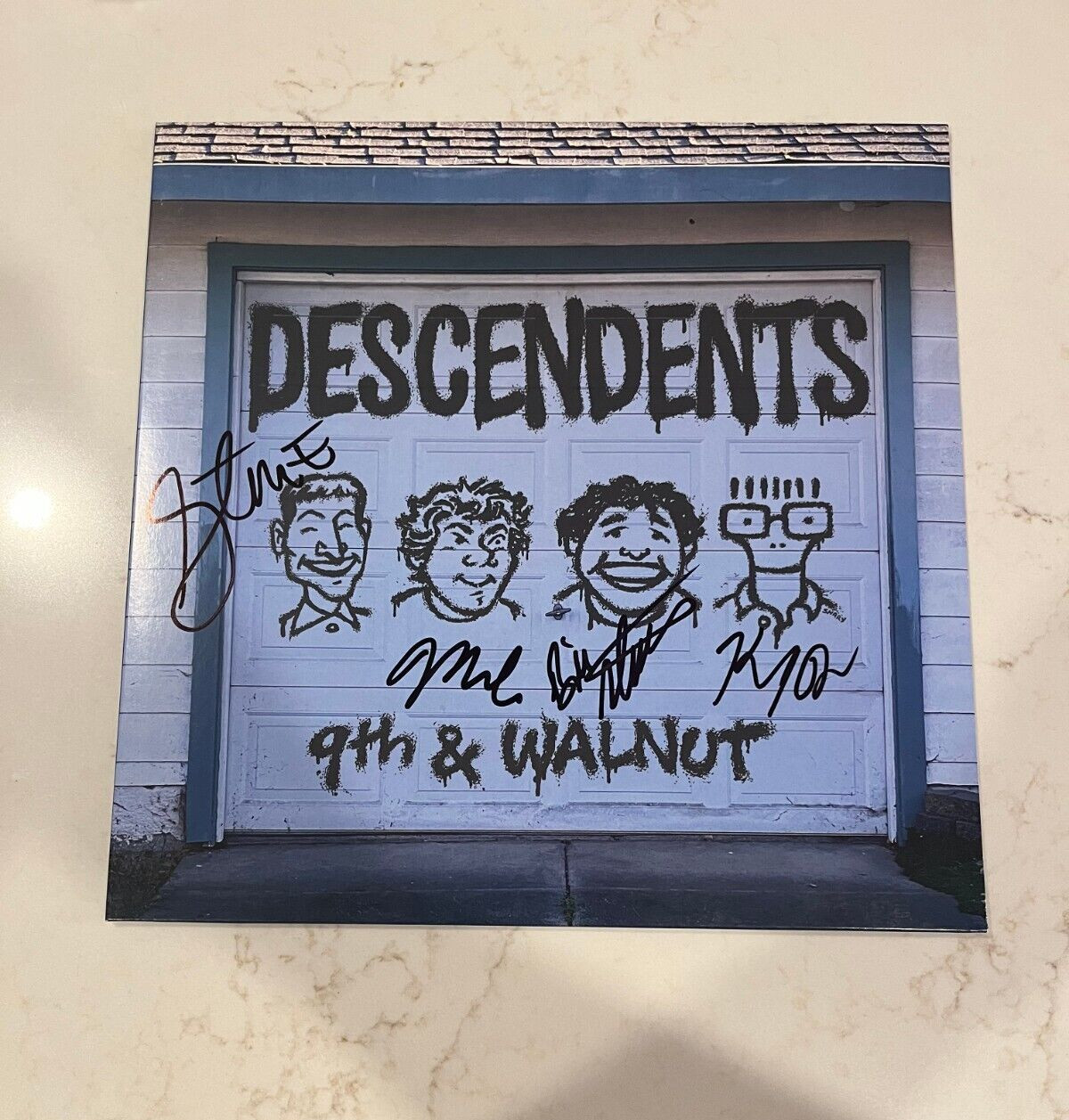 * DESCENDENTS * signed album * 9th & WALNUT * MILO, STEPHEN, KARL & BILL * 2