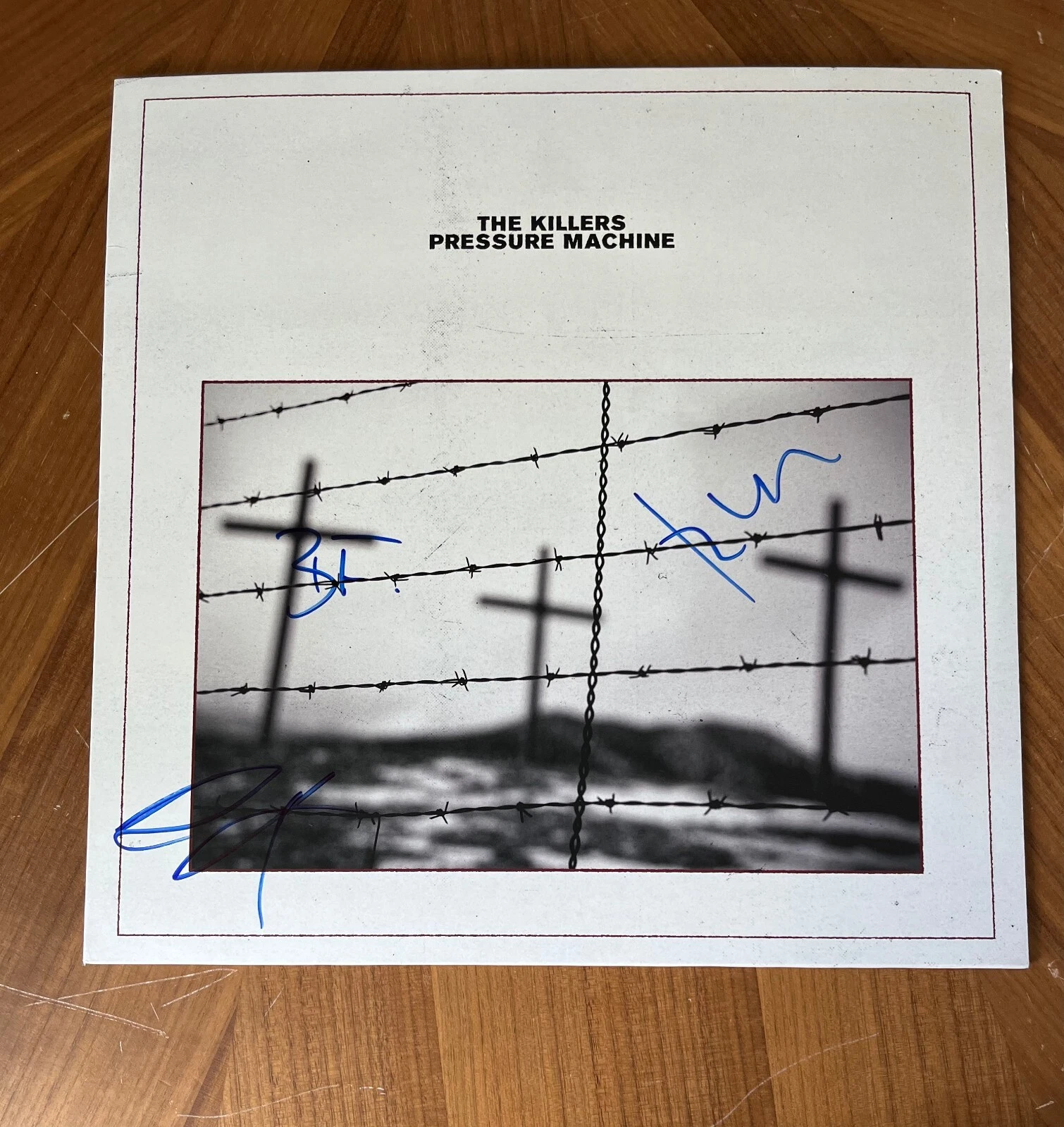 * THE KILLERS * signed album * PRESSURE MACHINE * BRANDON, DAVE & RONNIE * 2