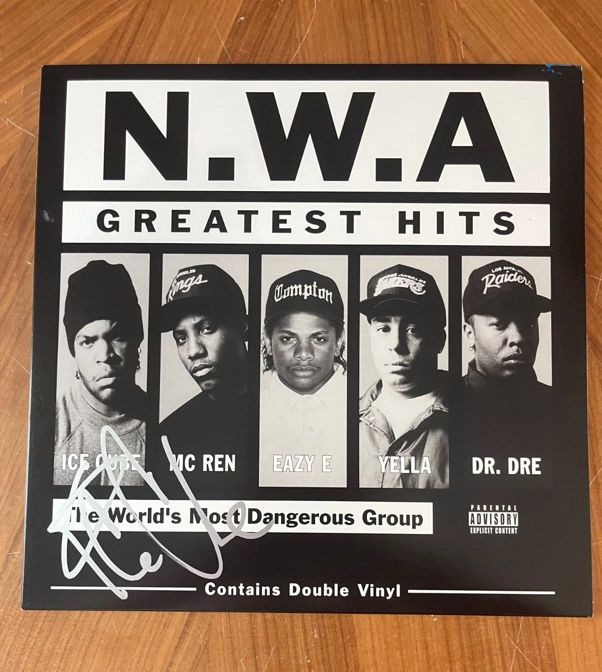 * ICE CUBE * signed album * N.W.A. GREATEST HITS * 1