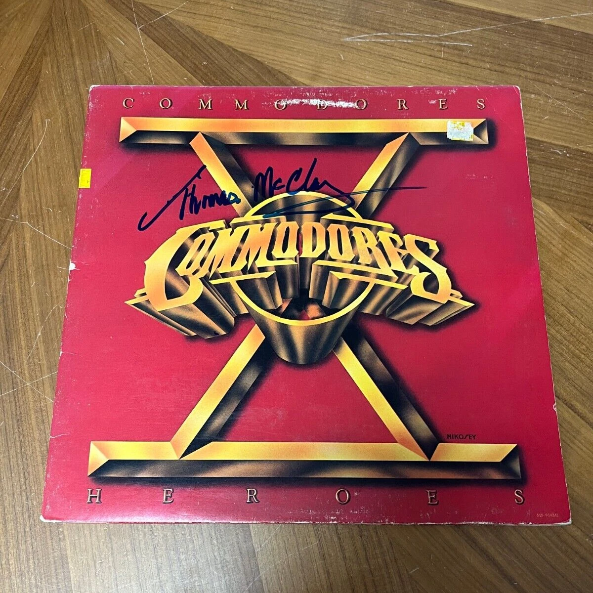 * THOMAS MCCLARY * signed album * HEROES * COMMODORES * 1
