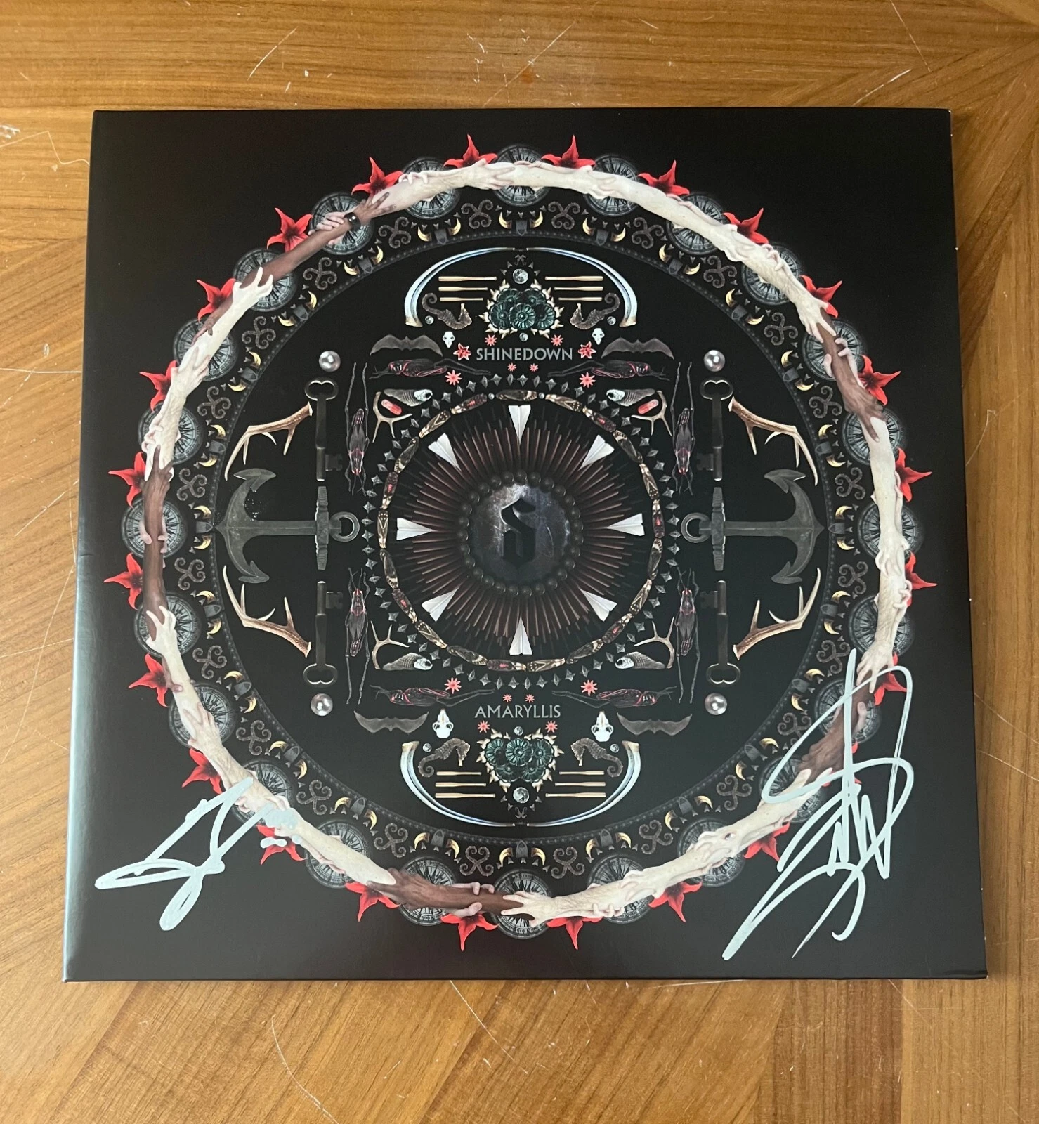 * SHINEDOWN * signed album * ZACH MYERS & BRENT SMITH * AMARYLLIS * 1