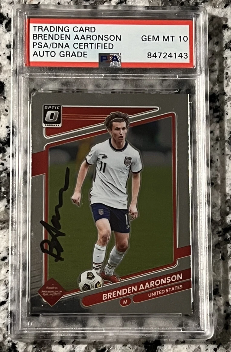 Brenden Aaronson SIGNED AUTO 2021-22 Panini Donruss Optic WC #165 USMNT PSA/DNA