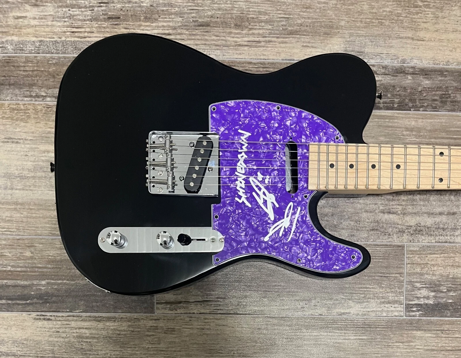 * SHINEDOWN * signed electric guitar * BRENT SMITH & ZACH MYERS * PROOF * 1