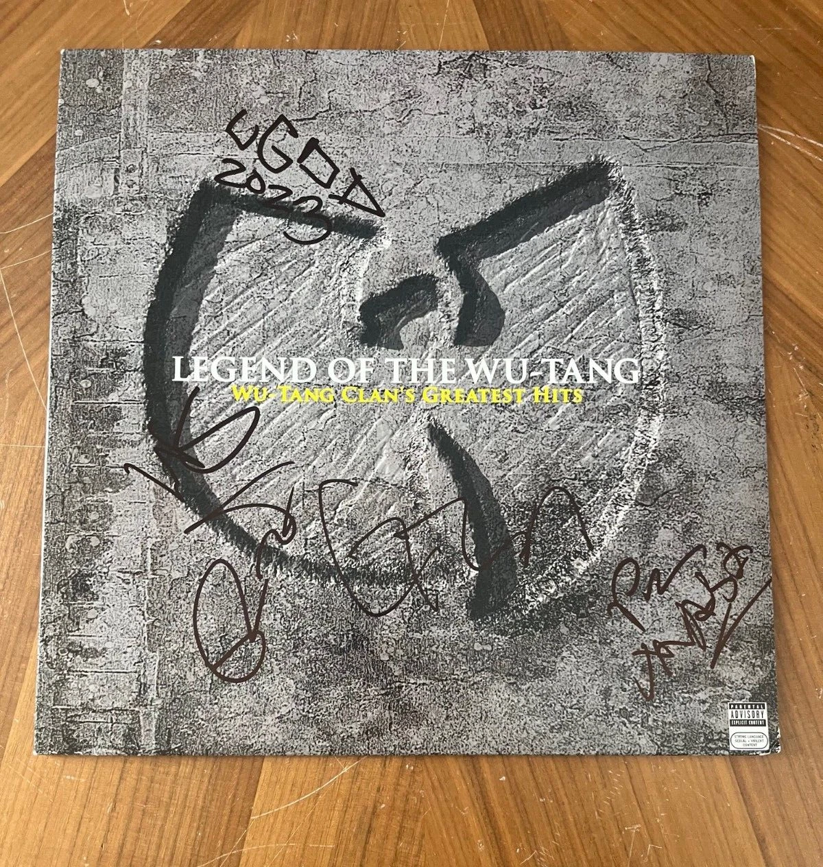 * WU TANG CLAN * signed album * LEGENDS OF THE WU TANG * GZA, RZA +3 *