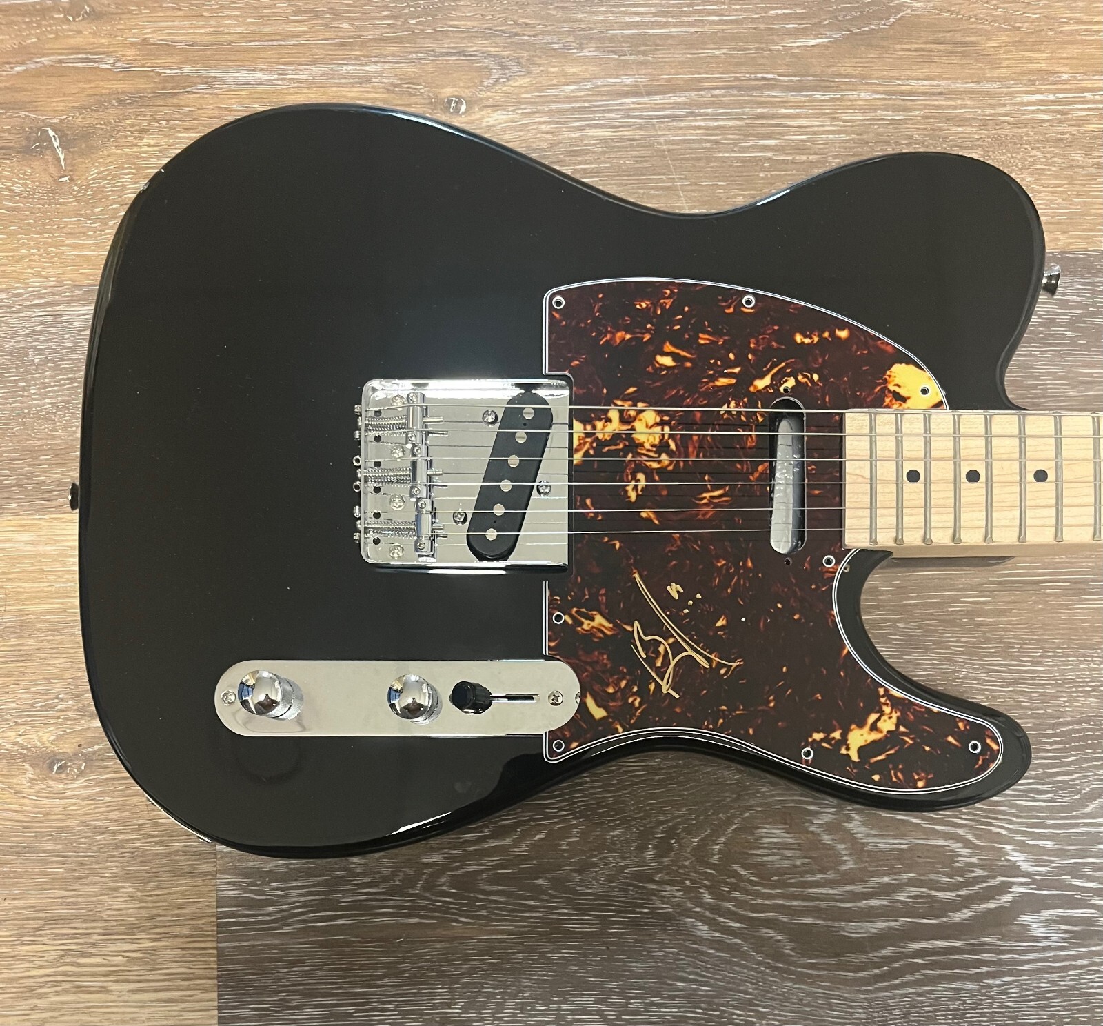 * BRENT SMITH * SIGNED ELECTRIC GUITAR * SHINEDOWN * 3 COLLECTIBLE MEMORABILIA