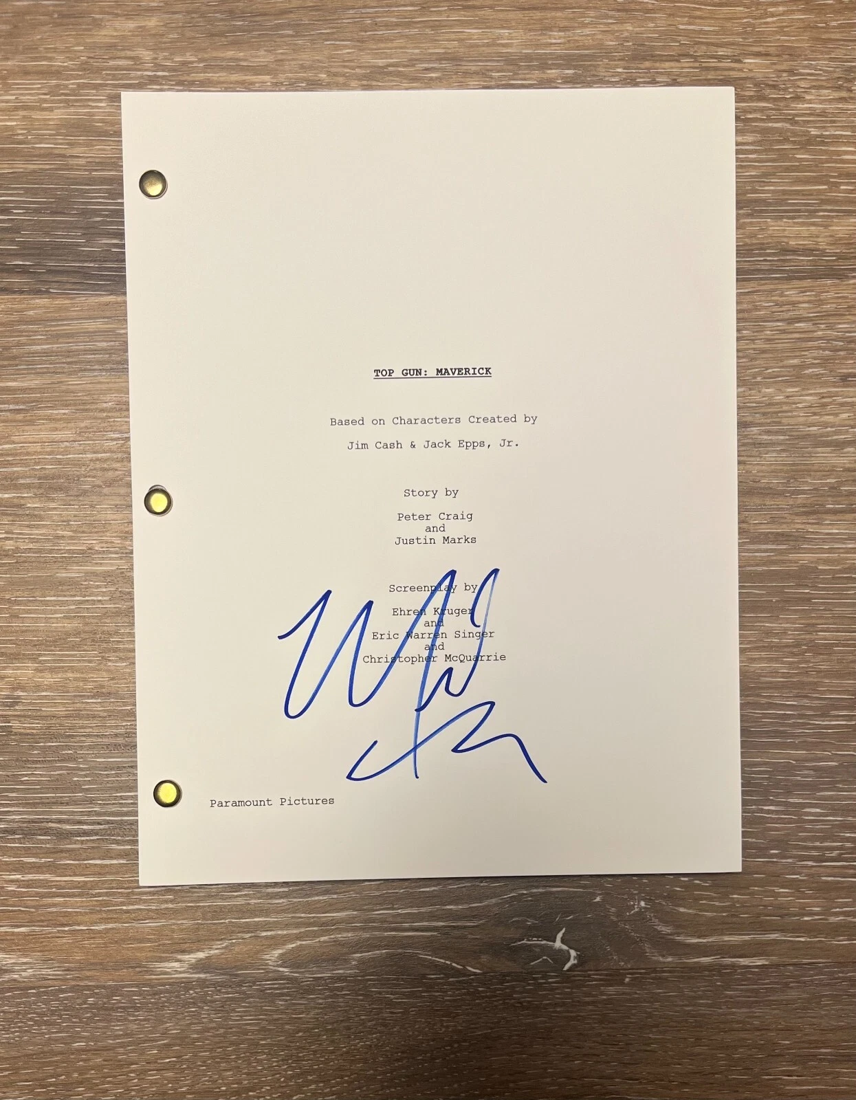 * MILES TELLER * SIGNED FULL MOVIE SCRIPT * TOP GUN: MAVERICK * 1 COLLECTIBLE MEMORABILIA