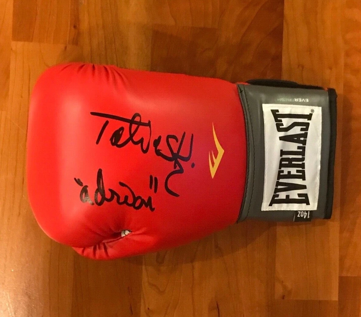 * TALIA SHIRE * SIGNED BOXING GLOVE * ROCKY * ADRIAN * EXACT PROOF * 4 COLLECTIBLE MEMORABILIA