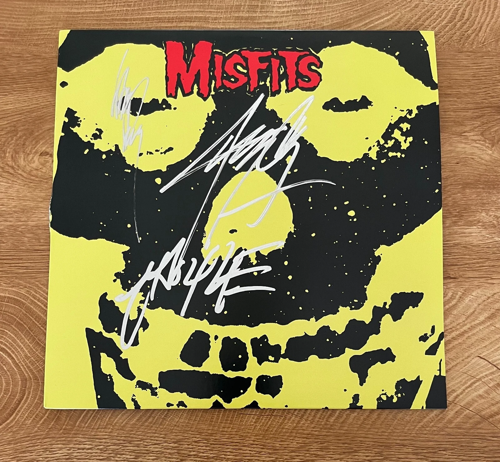 * MISFITS * signed album * COLLECTION * DANZIG, JERRY ONLY & DOYLE *