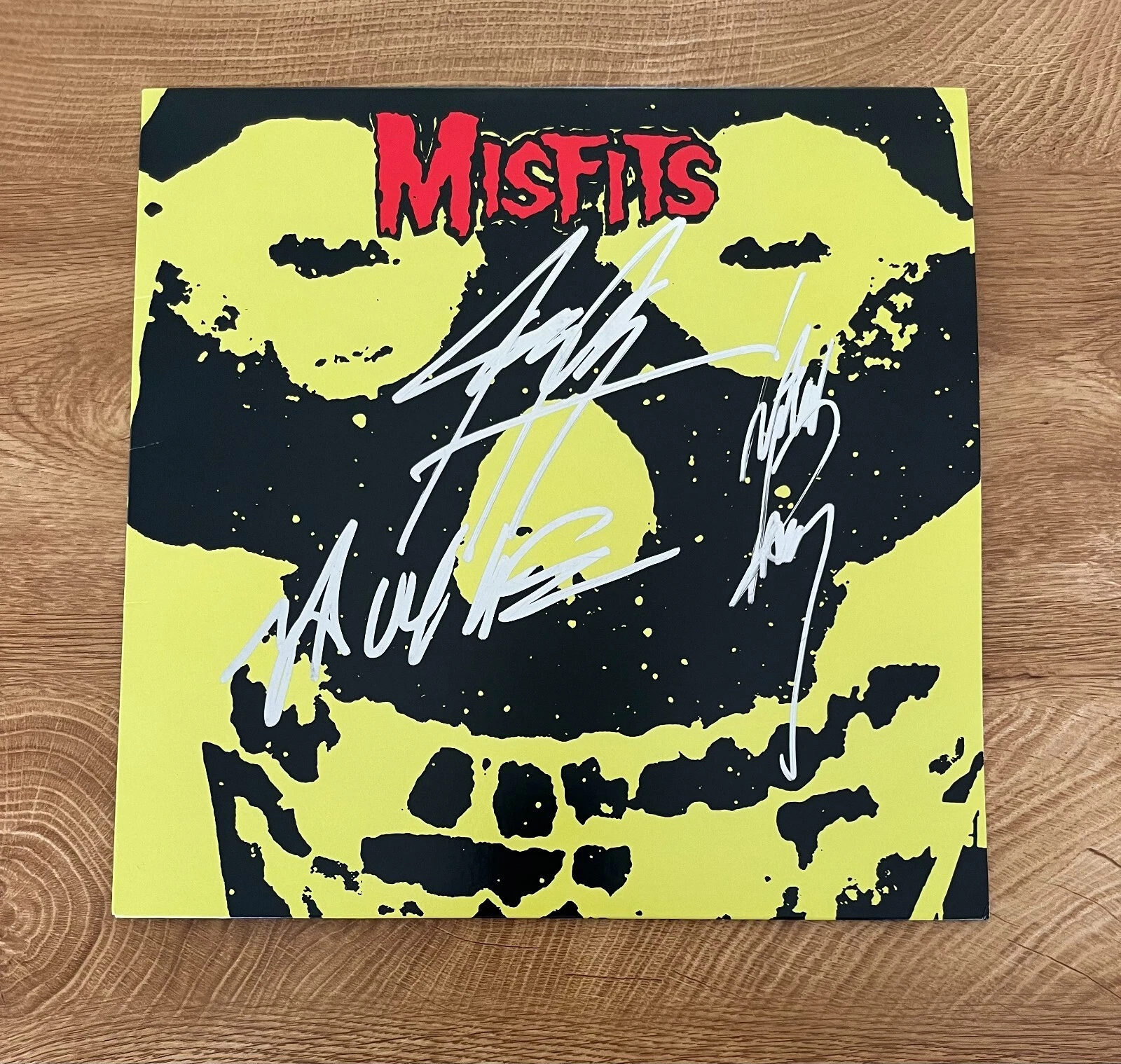 * MISFITS * signed album * COLLECTION * DANZIG, JERRY ONLY & DOYLE *
