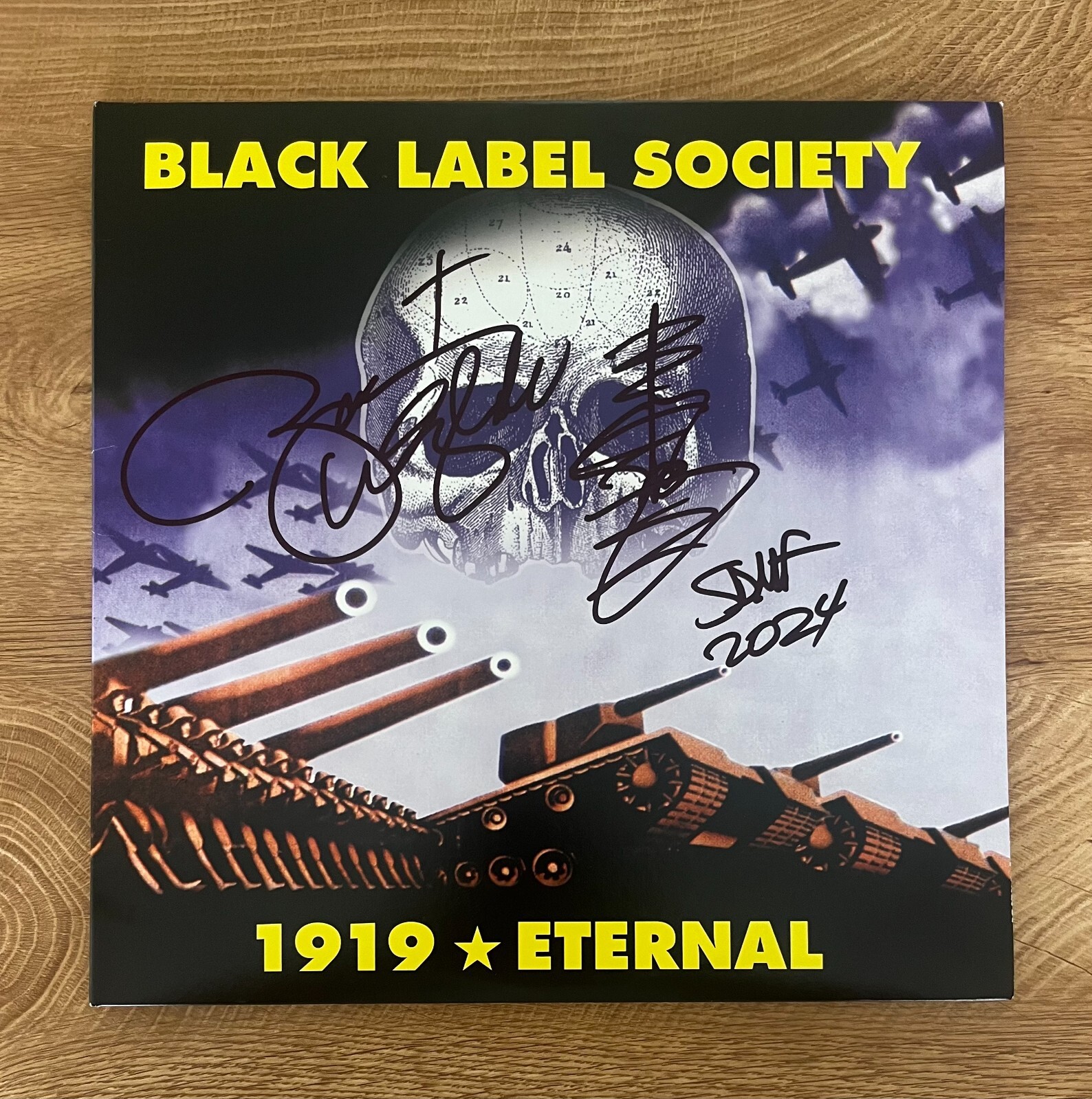 * ZAKK WYLDE * signed album * BLACK LABEL SOCIETY * 1919 ETERNAL * 1