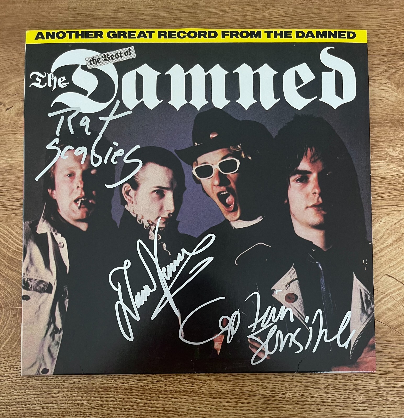 * THE DAMNED * signed vinyl album * THE BEST * DAVE, RAT & CAPTAIN * 2