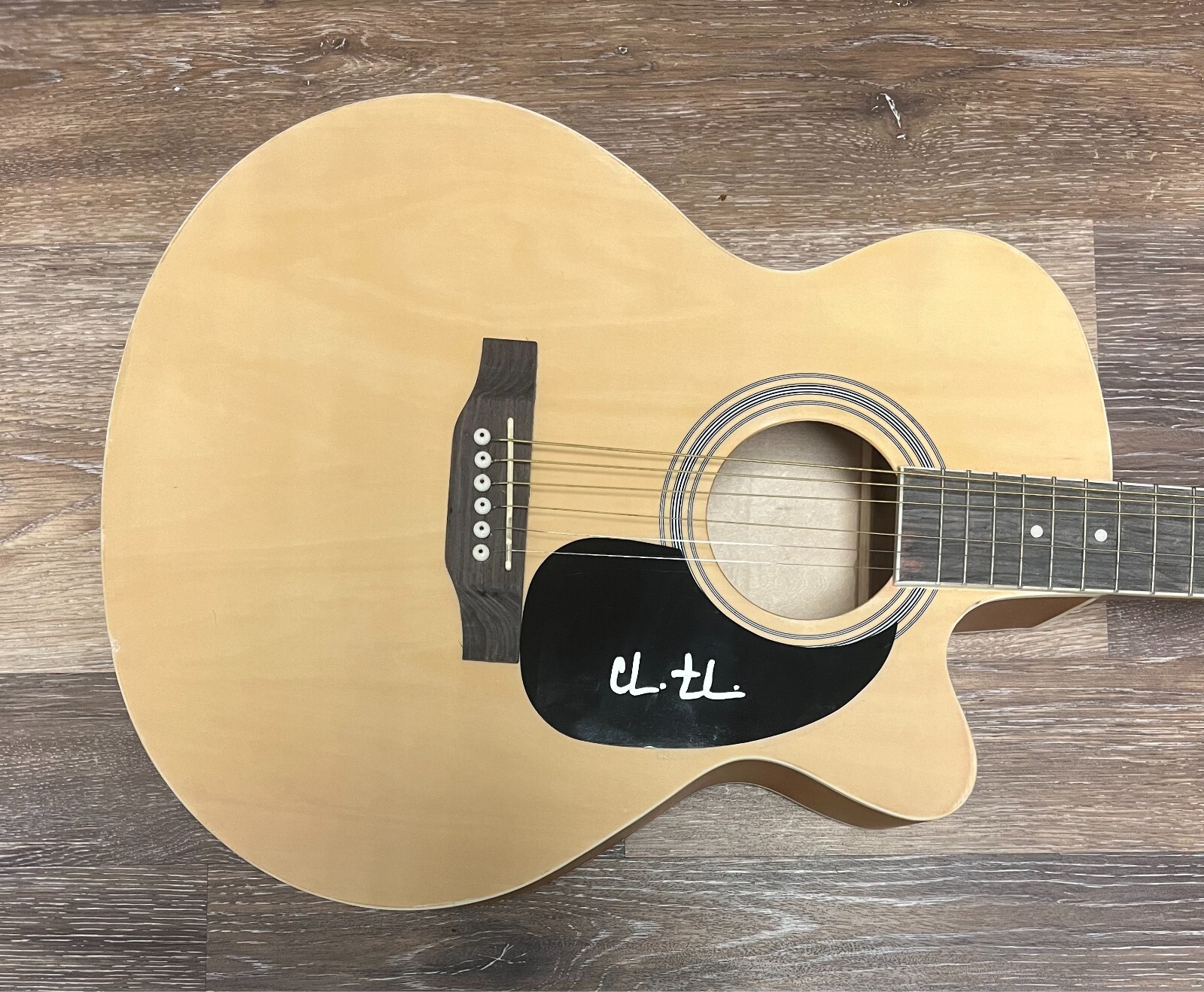 * CHRIS TOMLIN * signed acoustic guitar * HOLY FOREVER * 1