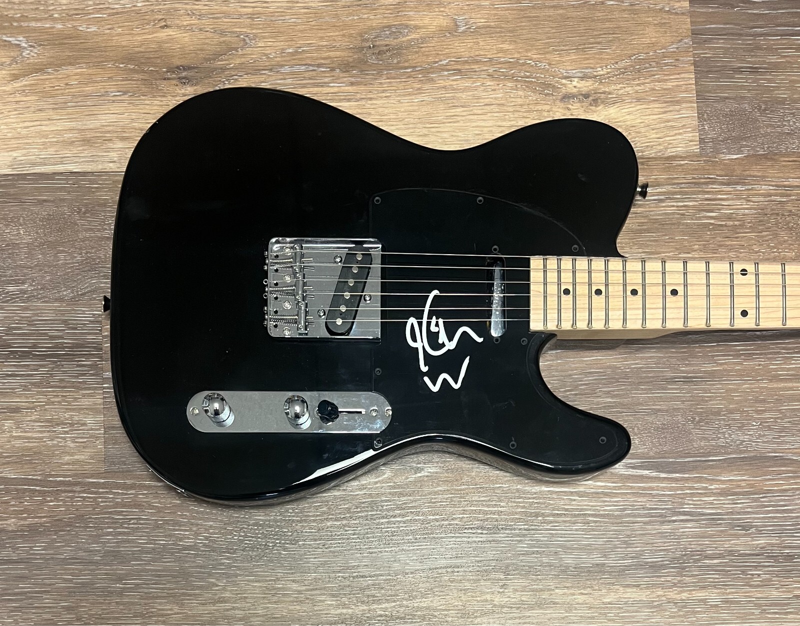 * KEITH URBAN * signed electric guitar * LONG HOT SUMMER * 1