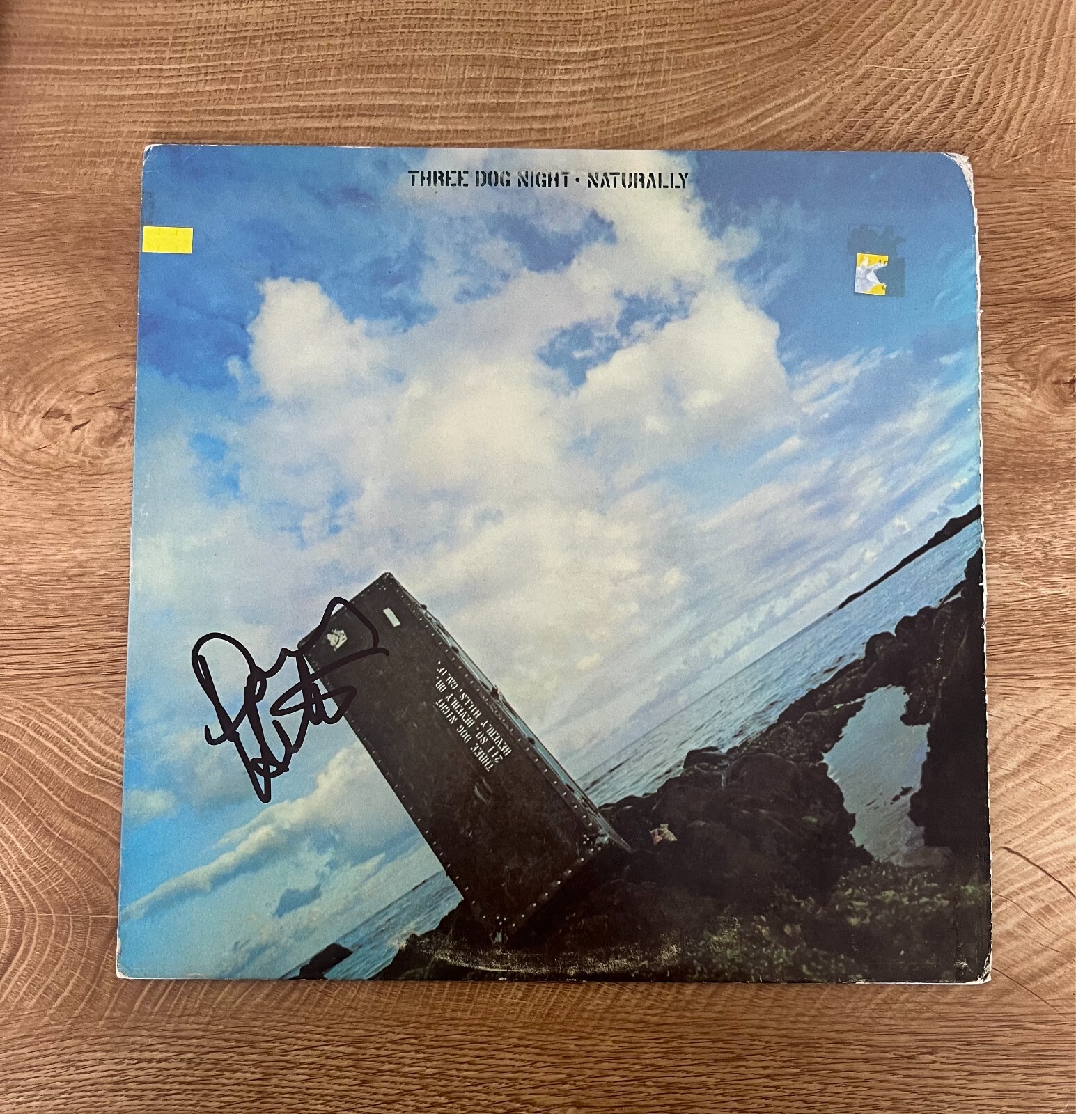 * DANNY HUTTON * signed vinyl album * THREE DOG NIGHT * NATURALLY *