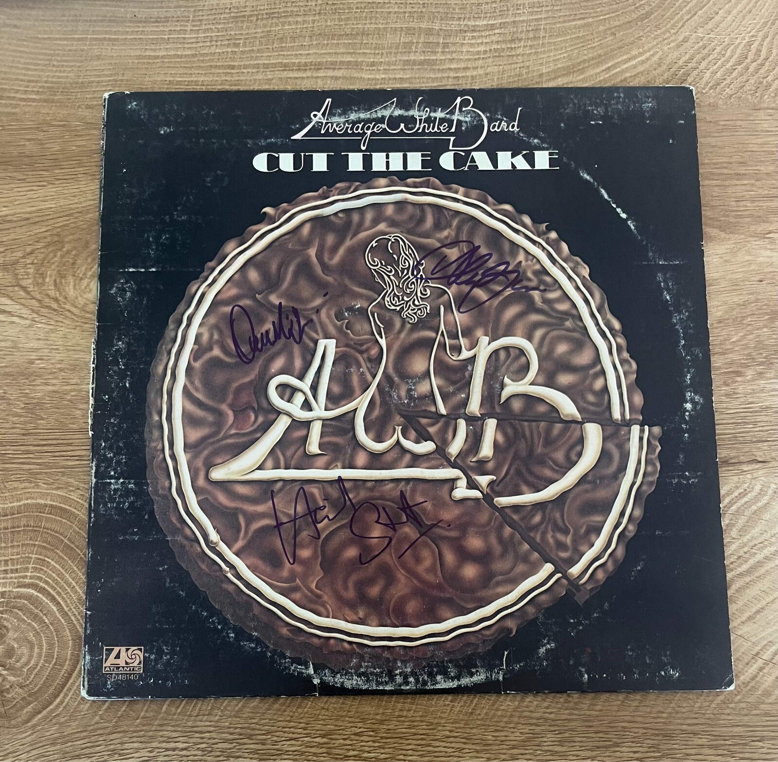 * AVERAGE WHITE BAND * signed vinyl album * CUT THE CAKE * HAMISH, ONNIE & ALAN
