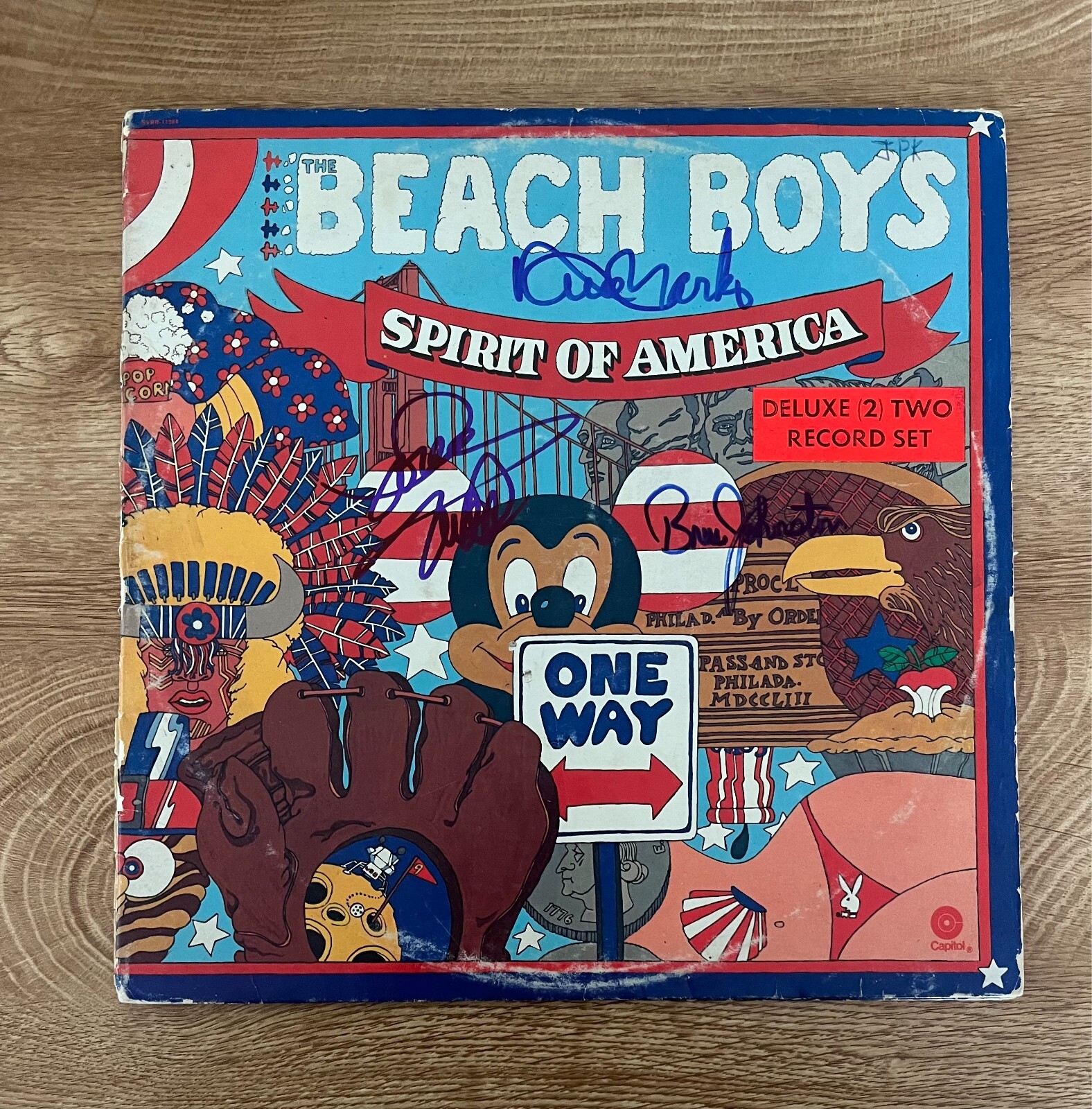 * BEACH BOYS * signed vinyl album * SPIRIT OF AMERICA * LOVE, JOHNSTON & MARKS