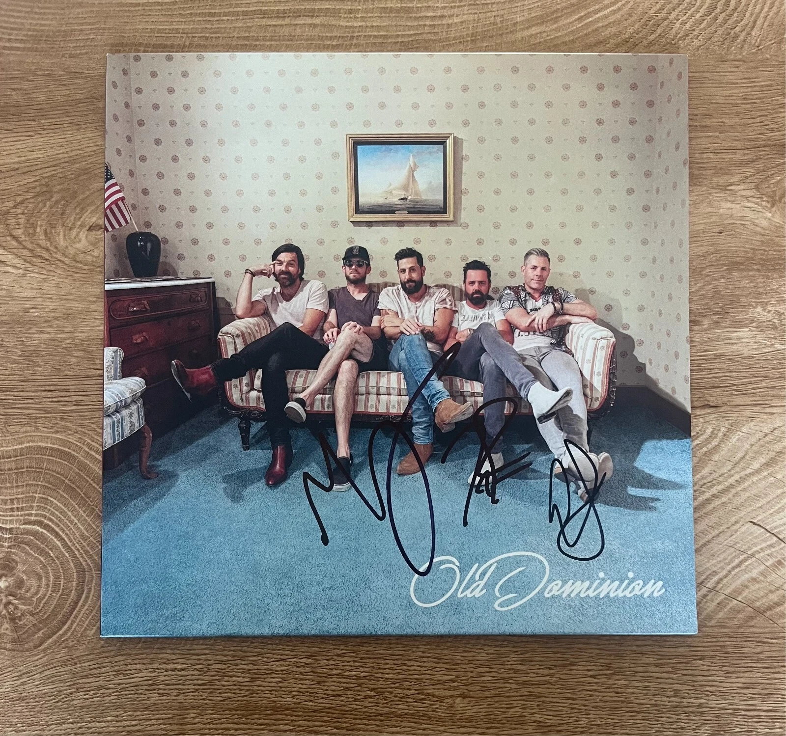 * OLD DOMINION * signed vinyl album * MATT RAMSEY, GEOFF SPRUNG & TREVOR ROSEN *