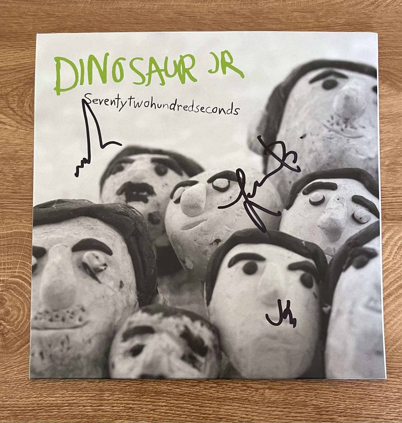 * DINOSAUR JR. * signed album * SEVENTYTWOHUNDRED * J. MASCIS, LOU & MURPH *