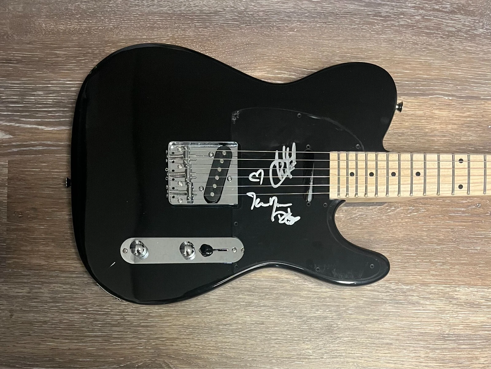 * BERLIN * SIGNED ELECTRIC GUITAR * TERRI NUNN, DAVID DIAMOND & JOHN CRAWFORD * COLLECTIBLE MEMORABILIA