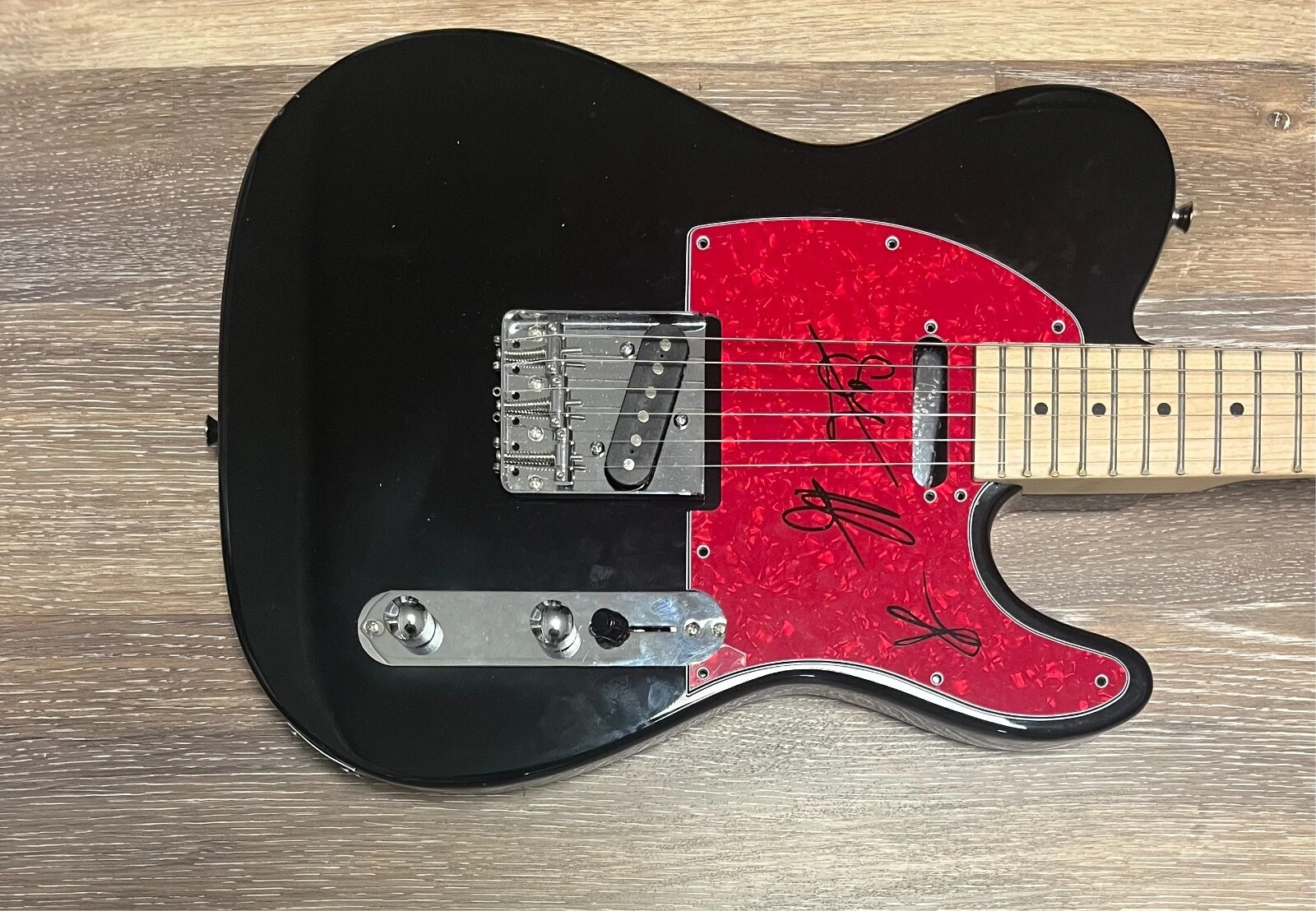 * THEE SACRED SOULS * signed electric guitar * JOSH LANE, SAL SAMANO & ALEX *