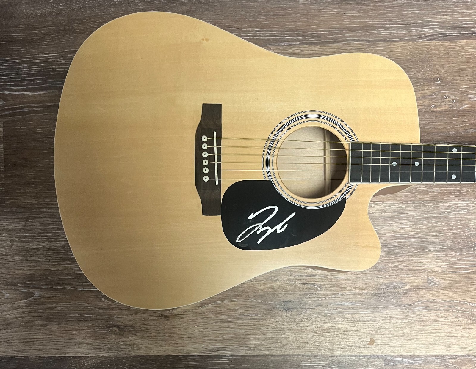 * TYLER HUBBARD * signed acoustic guitar * DANCIN' IN THE COUNTRY * 1