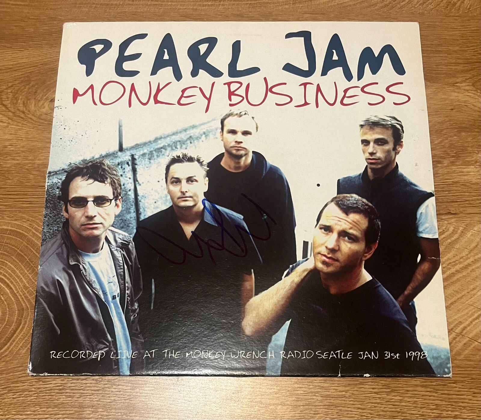 * MIKE MCCREADY * signed vinyl album * PEARL JAM * MONKEY BUSINESS *